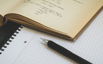 Formation en ligne : quels sont les avantages et inconvénients comparés à l&rsquo;apprentissage en présentiel ?