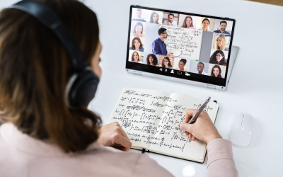 La formation petite enfance accélère avec micro-learning et réalité virtuelle